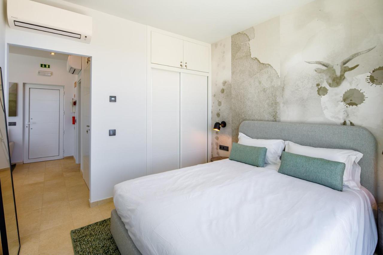 Quinta Dos Vales Wine Estate Guest House เอสโตเบอร์ ภายนอก รูปภาพ