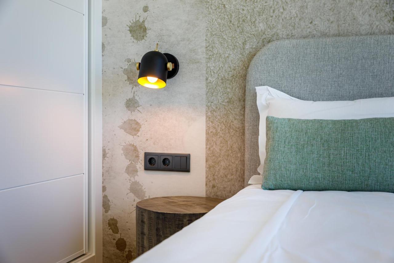 Quinta Dos Vales Wine Estate Guest House เอสโตเบอร์ ภายนอก รูปภาพ
