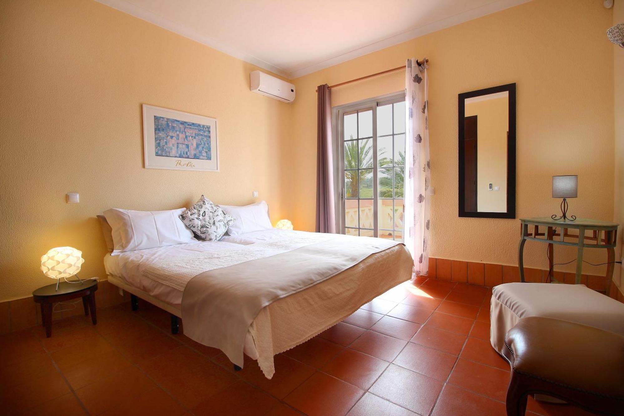 Quinta Dos Vales Wine Estate Guest House เอสโตเบอร์ ห้อง รูปภาพ