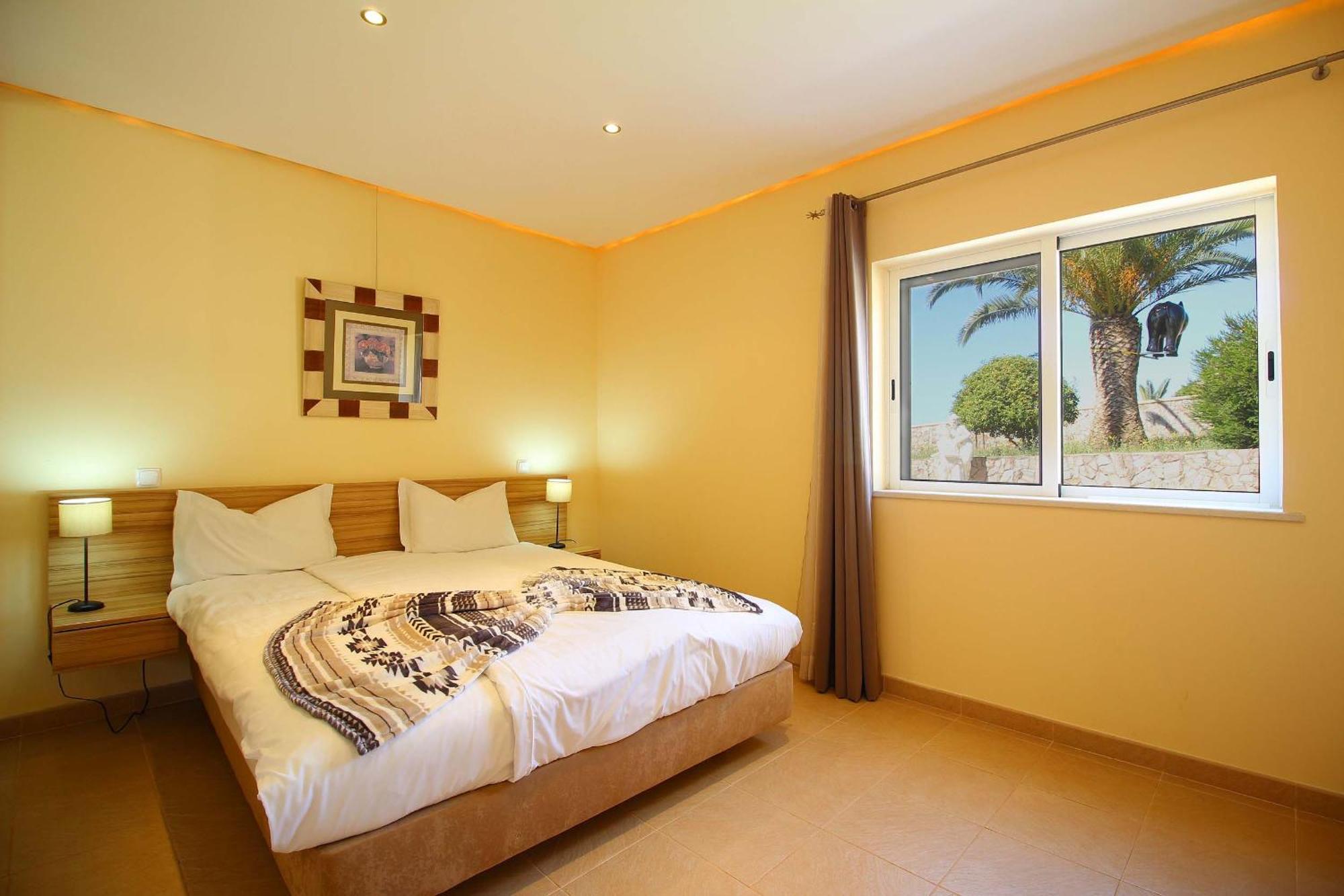 Quinta Dos Vales Wine Estate Guest House เอสโตเบอร์ ห้อง รูปภาพ