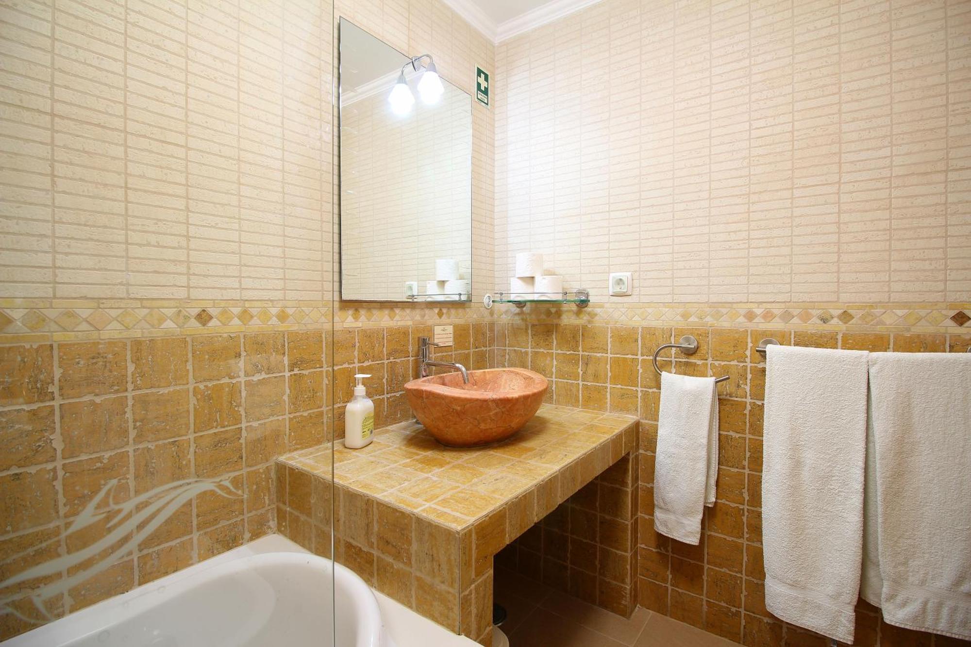 Quinta Dos Vales Wine Estate Guest House เอสโตเบอร์ ห้อง รูปภาพ