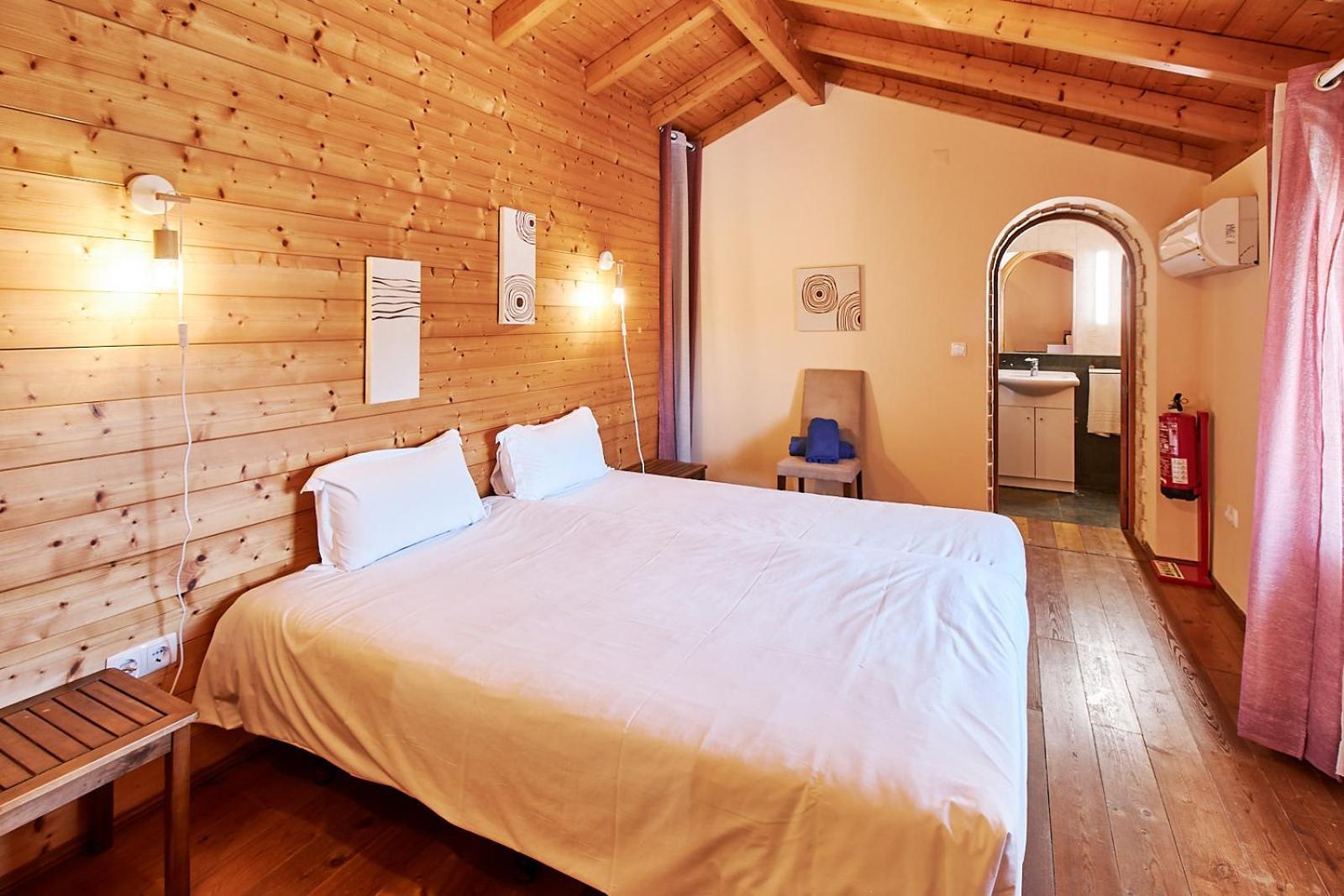 Quinta Dos Vales Wine Estate Guest House เอสโตเบอร์ ภายนอก รูปภาพ