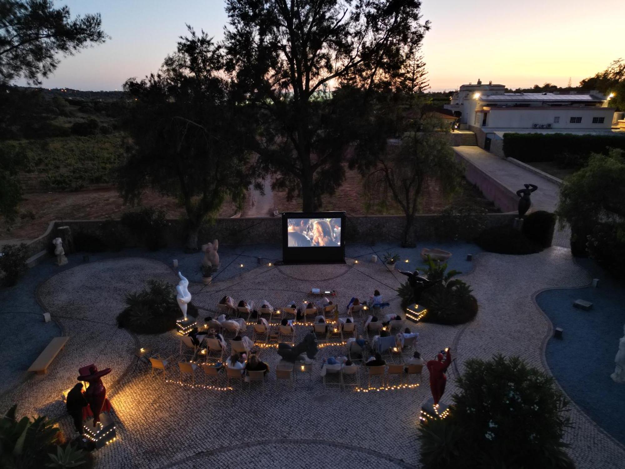 Quinta Dos Vales Wine Estate Guest House เอสโตเบอร์ ภายนอก รูปภาพ